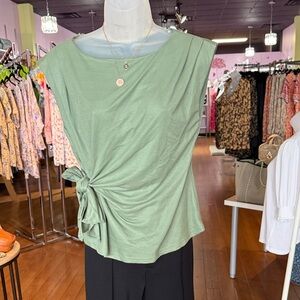 Elegant Green Women's Top